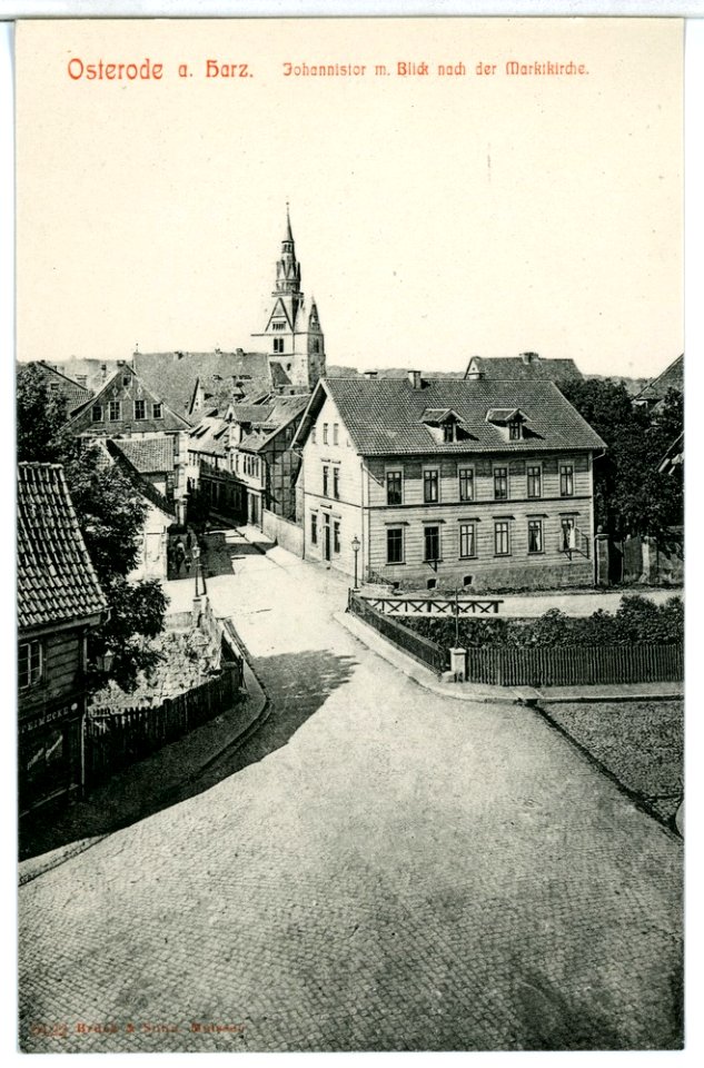 09259-Osterode-Harz-1907-Johannistor mit Blick auf die Marktkirche-Brück & Sohn Kunstverlag