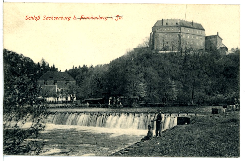 08863-Frankenberg-1907-Blick vom Wehr auf das Schloß Sachenburg-Brück & Sohn Kunstverlag