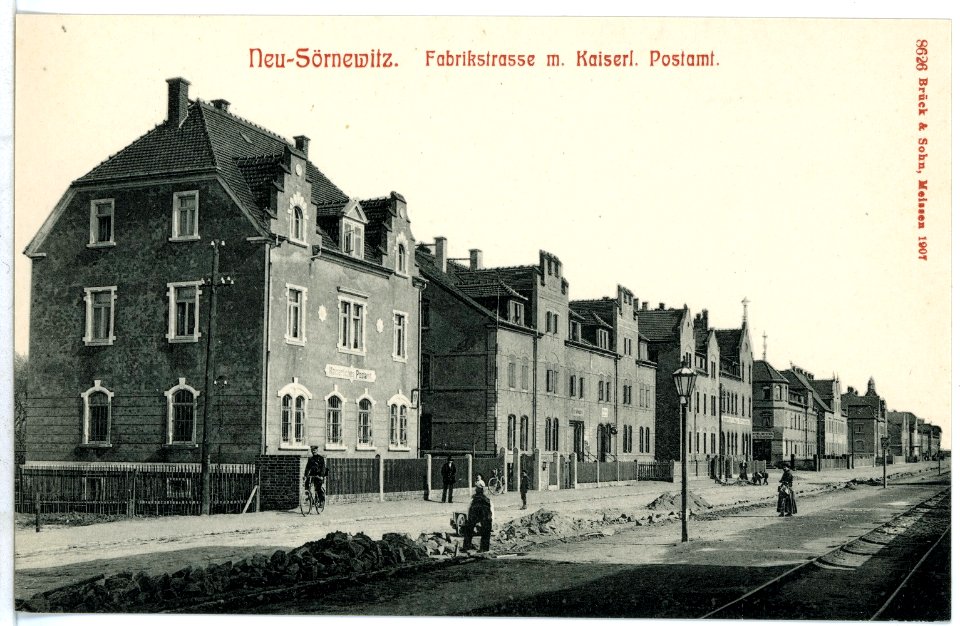 08626-Neusörnewitz-1907-Fabrikstraße mit Postamt-Brück & Sohn Kunstverlag