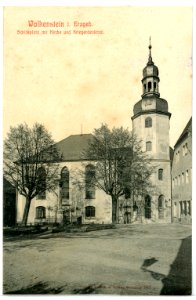 08564-Wolkenstein-1907-Schloßplatz mit Kriegerdenkmal und Kirche-Brück & Sohn Kunstverlag
