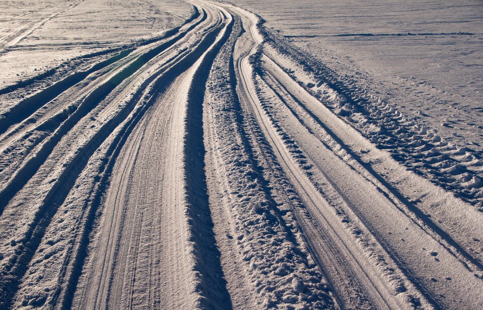 Traces road traces of tires