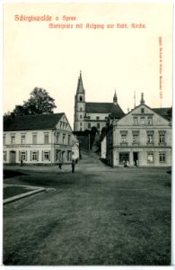 08608-Schirgiswalde-1907-Markt mit Aufgang zur Katholischen Kirche-Brück & Sohn Kunstverlag