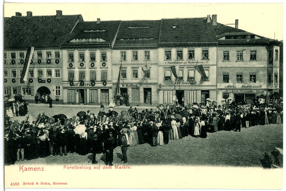 04586-Kamenz-1903-Forstfestzug auf dem Markt-Brück & Sohn Kunstverlag