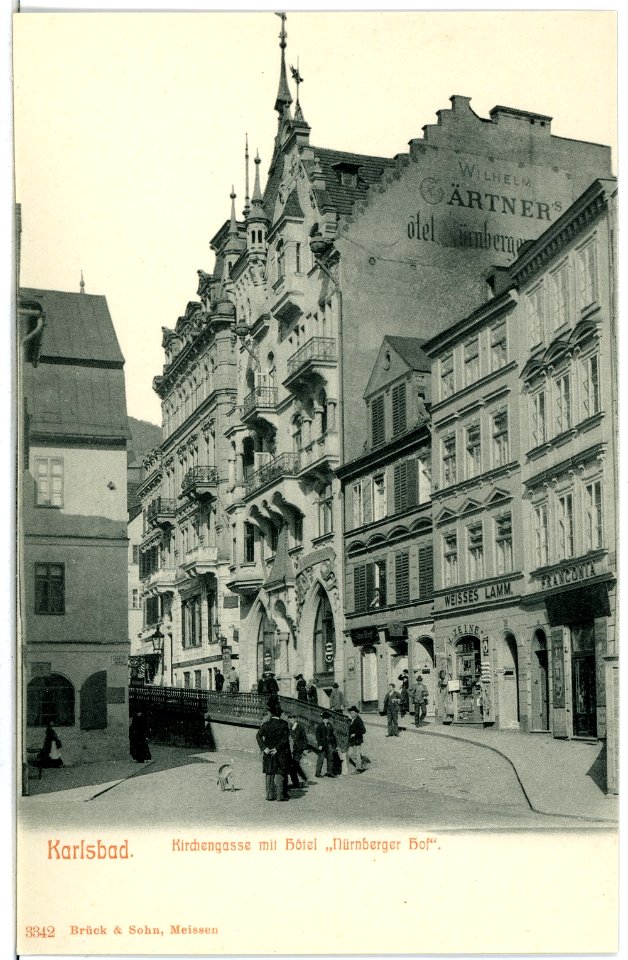03342-Karlsbad-1903-Kirchengasse mit Hotel "Nürnberger Hof"-Brück & Sohn Kunstverlag