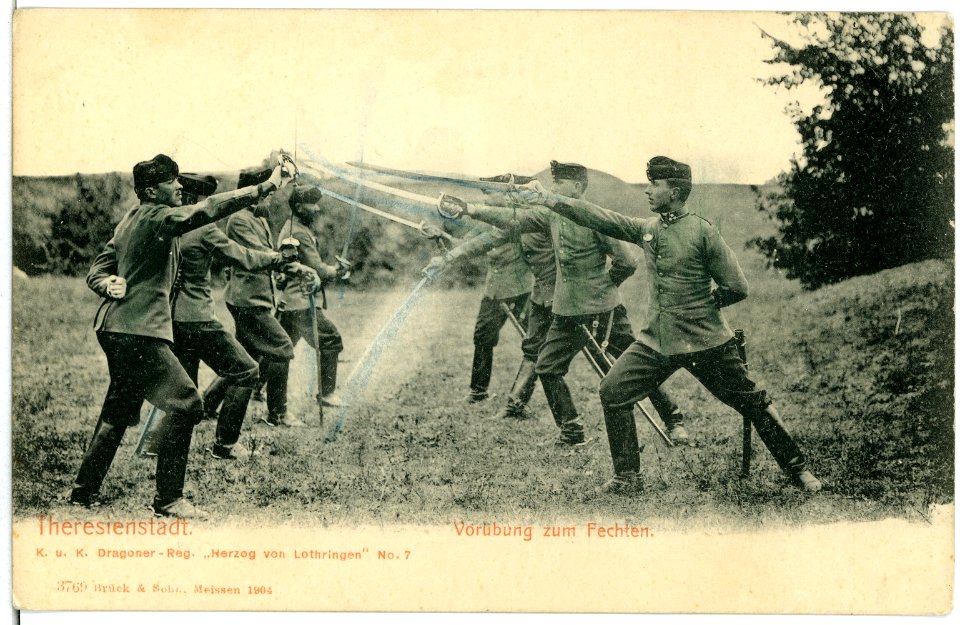 03769-Theresienstadt-1903-K. K. Dragoner-Regiment Herzog von Lothringen Nr. 7 Vorübung zum Fechten-Brück & Sohn Kunstverlag