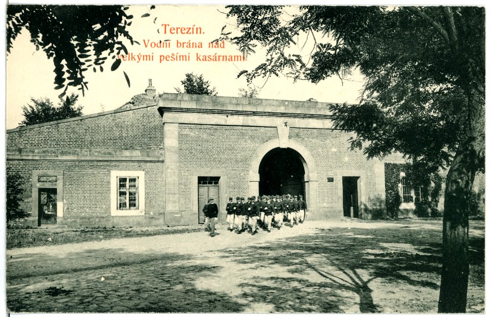 03356-Theresienstadt-1903-Wassertor an der großen Infanteriekaserne-Brück & Sohn Kunstverlag