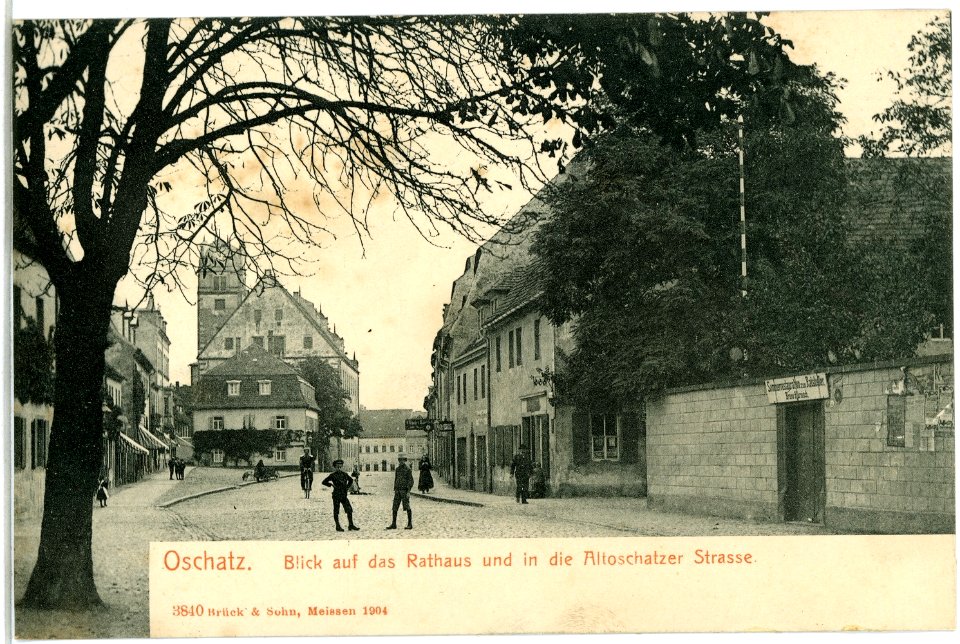 03840-Oschatz-1903-Blick aufs Rathaus und die Altoschatzer Straße-Brück & Sohn Kunstverlag