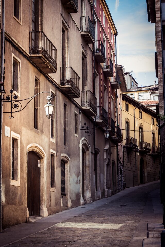 Vic barcelona streets