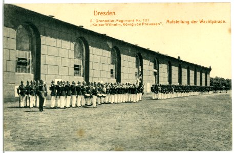 03672-Dresden-1903-Aufziehen der Wachparade, 2. Grenadier-Regiment Nr. 101-Brück & Sohn Kunstverlag