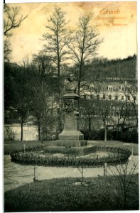 03340-Karlsbad-1903-Mickiewicz-Denkmal mit Kaffe Park Schönbrunn-Brück & Sohn Kunstverlag