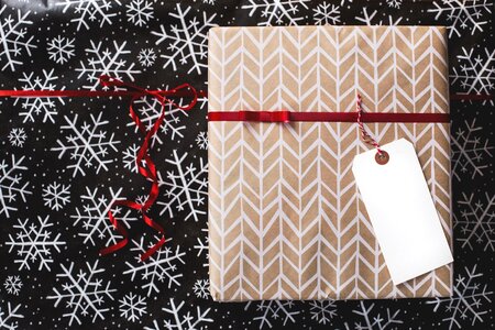 Wrap tag gray gift