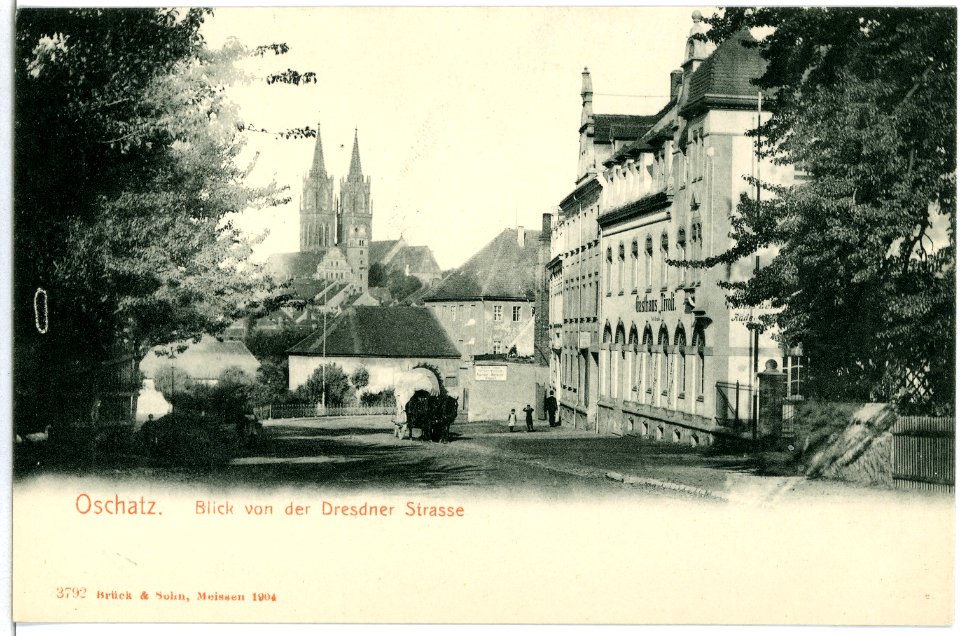 03792-Oschatz-1903-Blick von der Dresdner Straße zum Dom-Brück & Sohn Kunstverlag