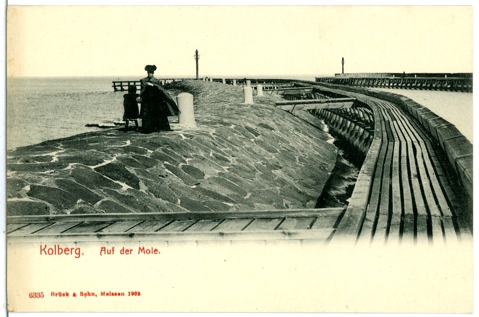 06335-Kolberg-1905-Auf der Mole-Brück & Sohn Kunstverlag