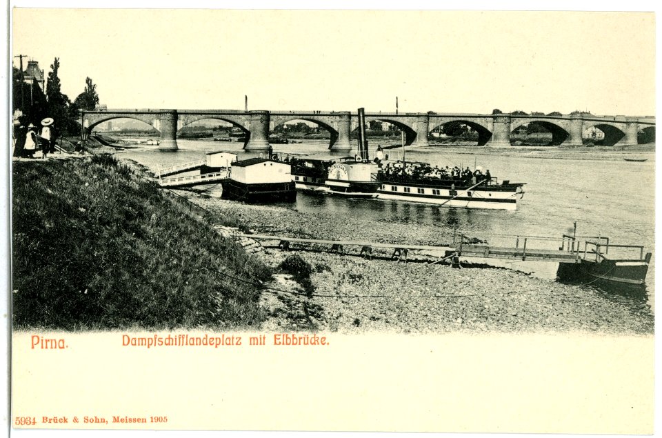 05934-Pirna-1905-Brücke, Dampfschifflandeplatz mit Dampfer Schandau-Brück & Sohn Kunstverlag