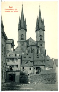 13509-Eger-1911-Erzdekanalkirche vom Spitalplatz aus gesehen-Brück & Sohn Kunstverlag