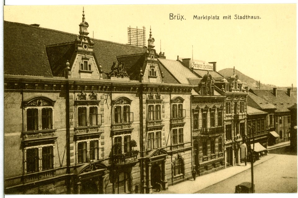 13977-Brüx-1912-Marktplatz mit Stadthaus-Brück & Sohn Kunstverlag