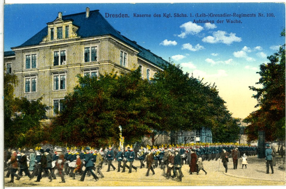 14150-Dresden-1912-Kaserne des 1. Königlich Sächsischen Grenadier-Regiment Nr. 100 Aufzug der Wache-Brück & Sohn Kunstverlag