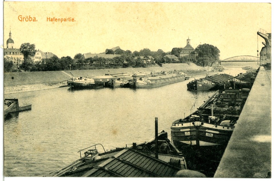 14127-Gröba-1912-Hafen mit Frachtkähnen-Brück & Sohn Kunstverlag