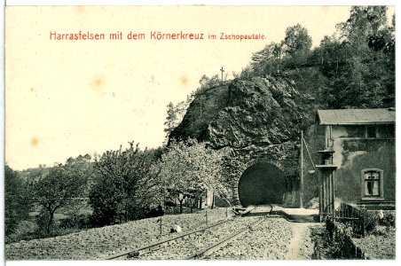 13047-Zschopautal-1911-Harrasfelsen und Tunnel mit dem Körnerkreuz-Brück & Sohn Kunstverlag