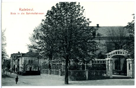 13097-Radebeul-1911-Blick in die Bahnhofstraße-Brück & Sohn Kunstverlag