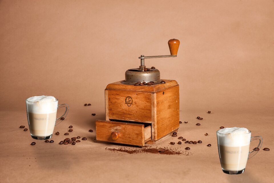 Mill coffee foam drink