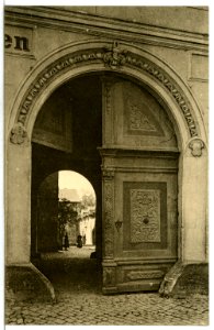 12985-Wittenberg-1911-Altes Portal in der Schloßstraße-Brück & Sohn Kunstverlag