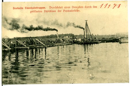 11178-Nünchritz-1910-Deutsche Eisenbahntruppen - Durchfahrt eines Dampfers-Brück & Sohn Kunstverlag