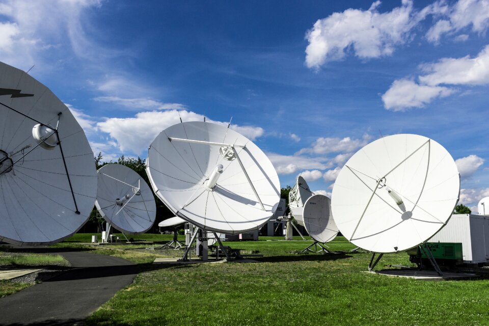 Antenna communication antenna mast