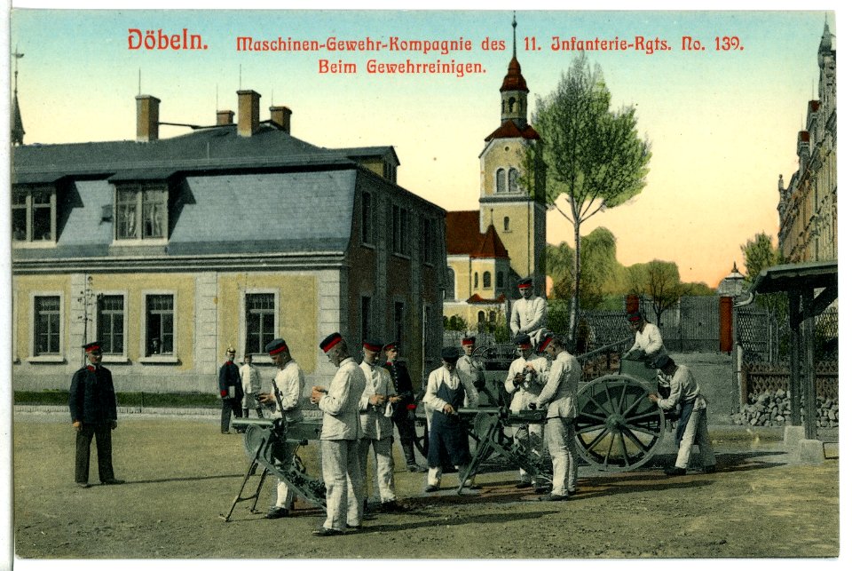12011-Döbeln-1910-11. Infanterie-Regiment Nr. 139 Maschinengewehr-Kompagnie Gewehrreinigung-Brück & Sohn Kunstverlag