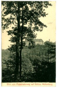 10205-Wolkenburg-1908-Blick vom Promenadenweg zum Schloß-Brück & Sohn Kunstverlag