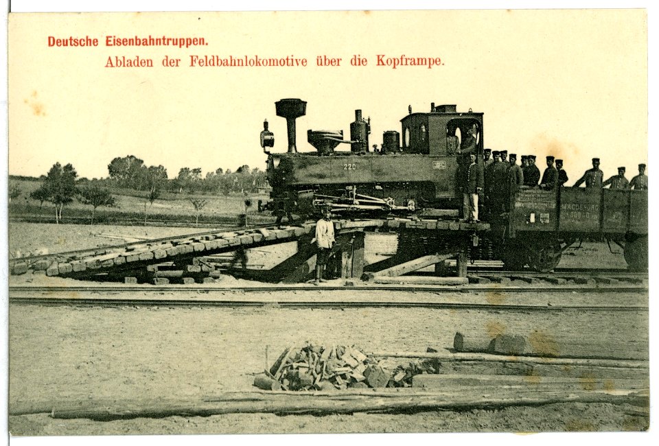 11323-Nünchritz-1910-Eisenbahntruppen Abladen der Feldbahnlokomotive-Brück & Sohn Kunstverlag