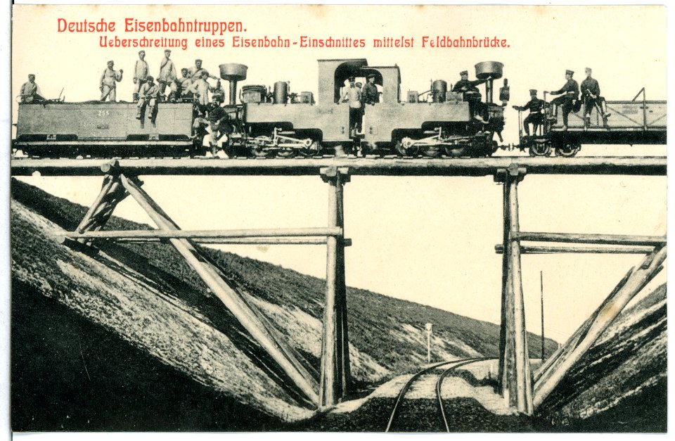 11409-Löthain-1910-Eisenbahntruppen Überschreiten mittels Feldbahnbrücke-Brück & Sohn Kunstverlag