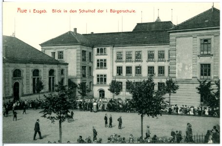 11527-Aue-1910-Schulhof der Bürgerschule-Brück & Sohn Kunstverlag