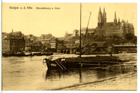 11922-Meißen-1910-Albrechtsburg - Elbe mit Schleppzug und Lastkahn-Brück & Sohn Kunstverlag