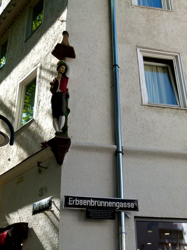 Weingärtnerfigur Marktstraße 33A Bad Cannstatt 1