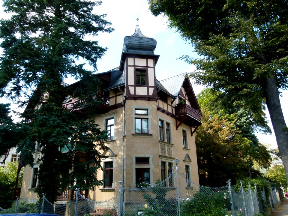 Villa Wolfshügelstraße 4 in Loschwitz 3