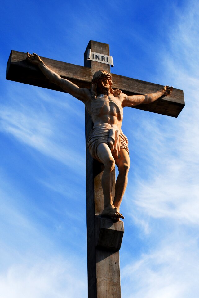 Statue sculpture crucifixion