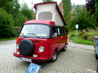 Volkswagen T2B Westfalia Campingbus 1
