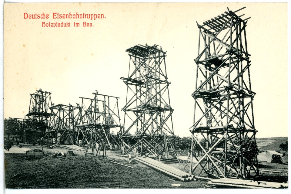 11422-Luga-1910-Deutsche Eisenbahntruppen - Holzviadukt im Bau-Brück & Sohn Kunstverlag