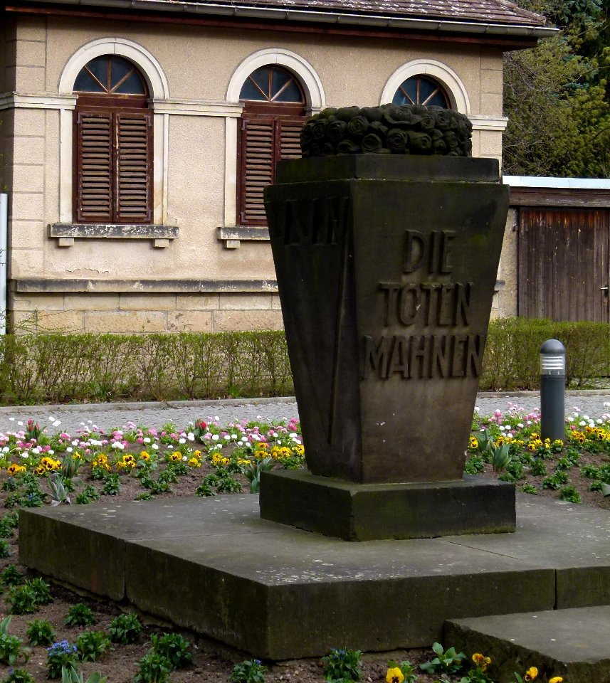 VVN-Denkmal Grohmannstraße Pirna 3 (cropped)