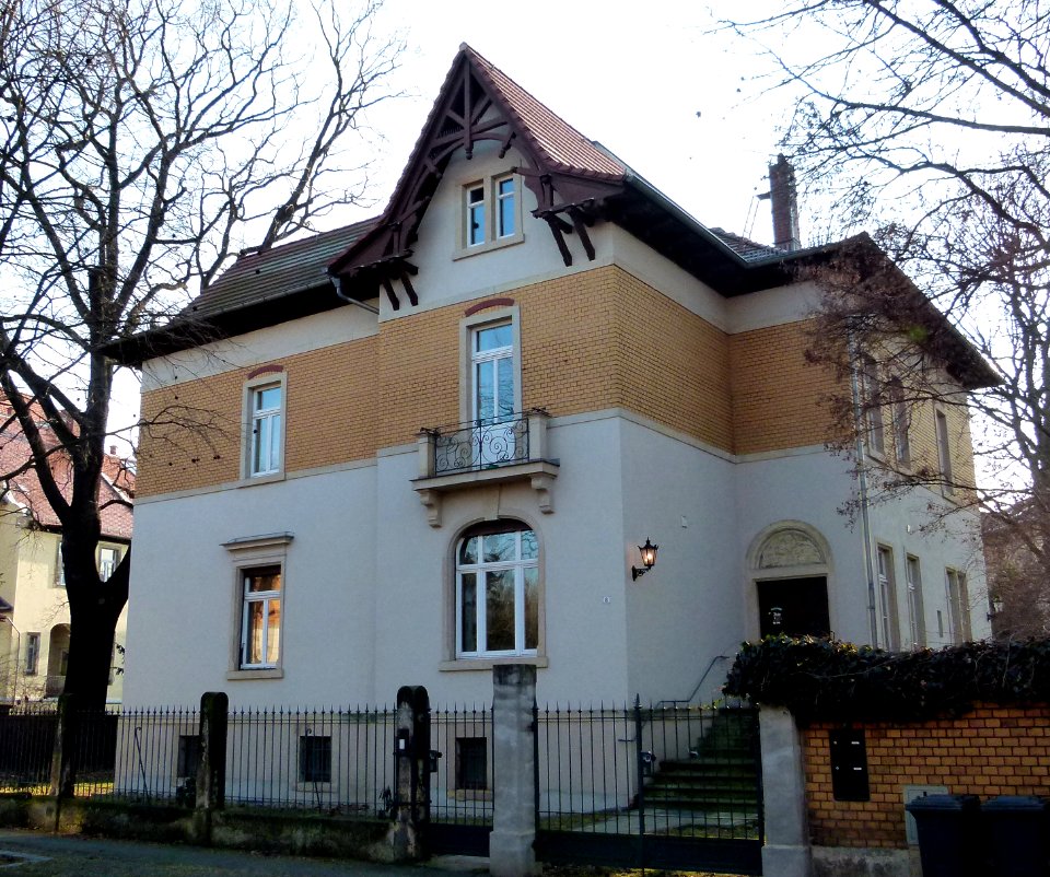 Julius-Otto-Straße 8 Strehlen