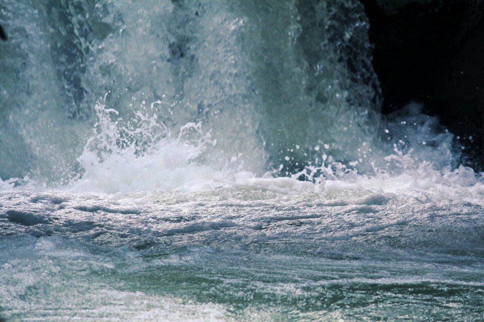 Spray ocean no one