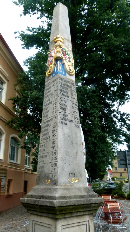 Postmeilensäule Wettinplatz Pulsnitz 1