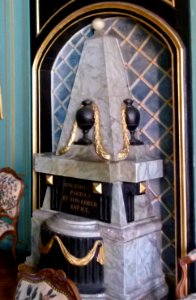 Cénotaphe du cœur de Voltaire - Château de Voltaire - Ferney-Voltaire