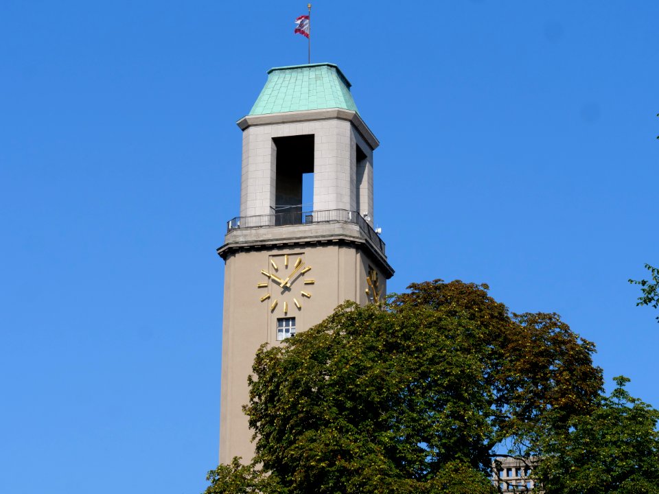 Rathaus Spandau from behind 2019-08-21 01