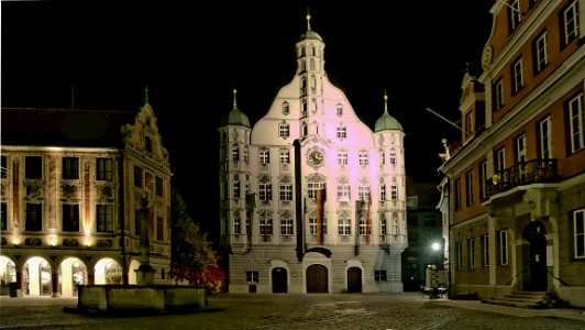 RathausMemmingenNachts