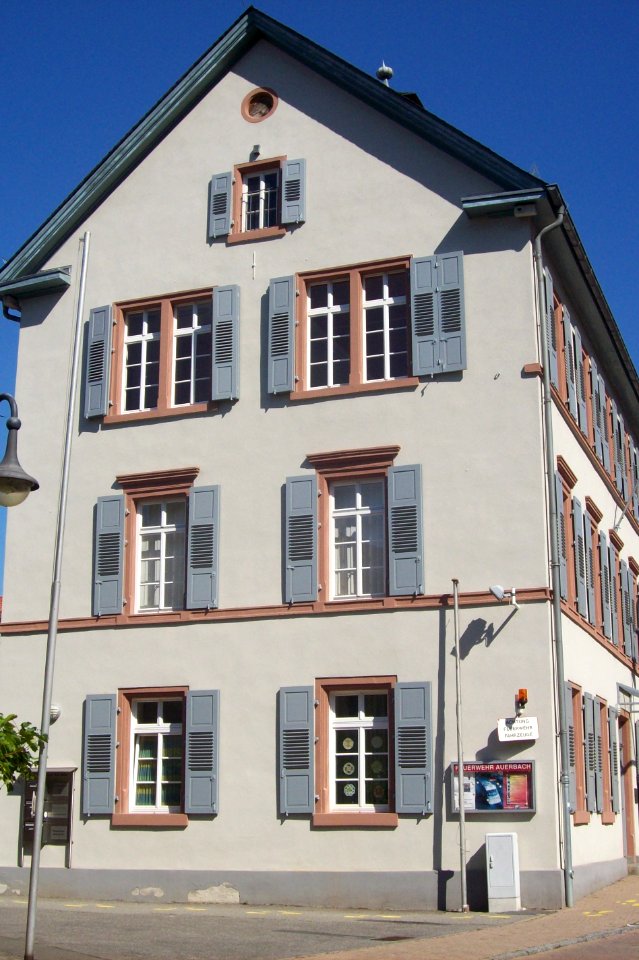 Rathaus Bachgasse Bensheim-Auerbach 02