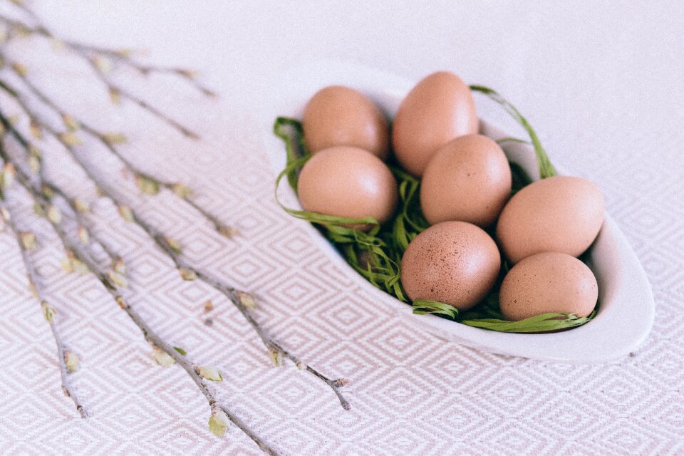 Table plate eggs