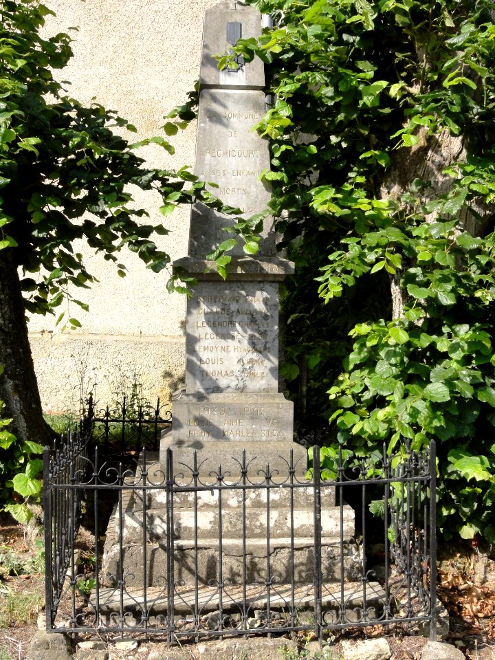 Réchicourt (Spincourt, Meuse) monument aux morts