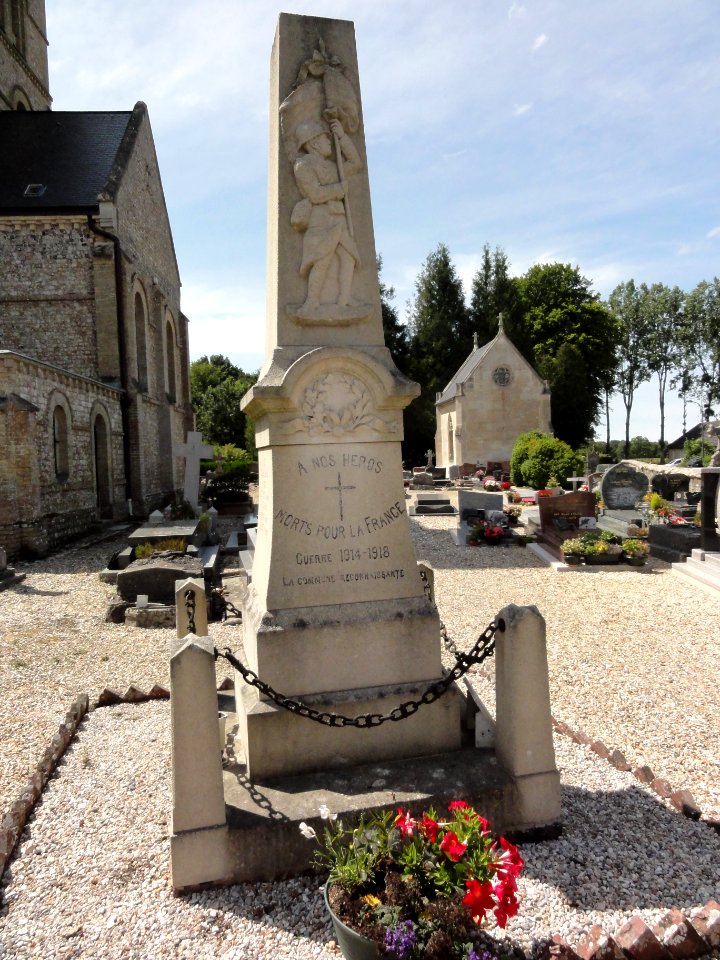 Rocquefort (Seine-Mar.) monument aux morts